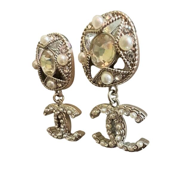 Chanel Silver Crystal Square Stud Dangle Pearl CC Earrings Fall 2021 (CCXX020) - Picture 2 of 4